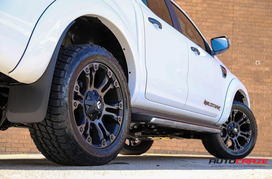 FORD-RANGER-VAPOR-BLACK-MACHINED-WITH-DARK-TINT
